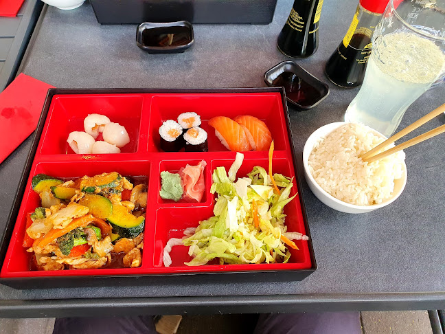 Comentarii opinii despre Hitomi