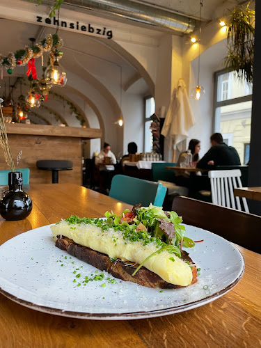 Café Zehnsiebzig - Gastronomie und Hotellerie