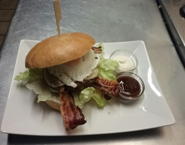 Opinii despre Gasthaus Riegler "Wia Z'haus" în St. Peter in der Au-Markt - Gastronomie und Hotellerie