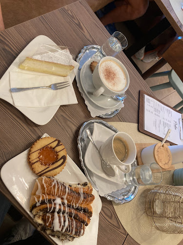 Comentarii opinii despre Peter Josef Pirker