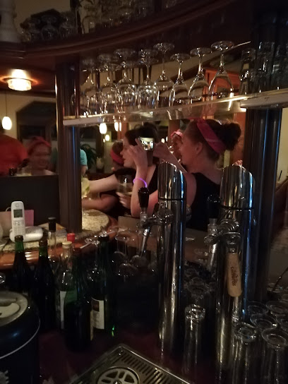 SZENE PUB Claudia Prünster