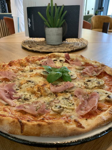 Comentarii opinii despre Kanne Café