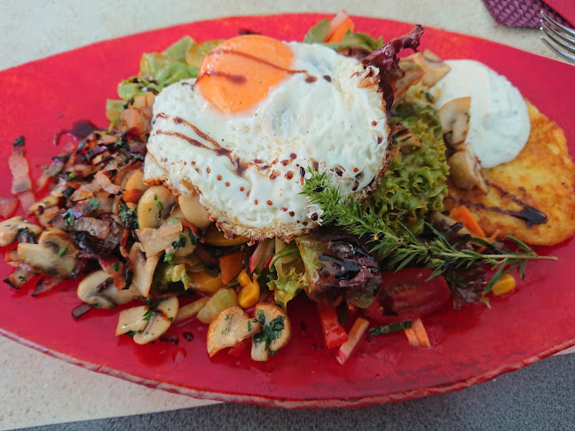 Opinii despre Bierwirt - Top Bar in St. Johann in Tirol în St. Johann in Tirol - Gastronomie und Hotellerie