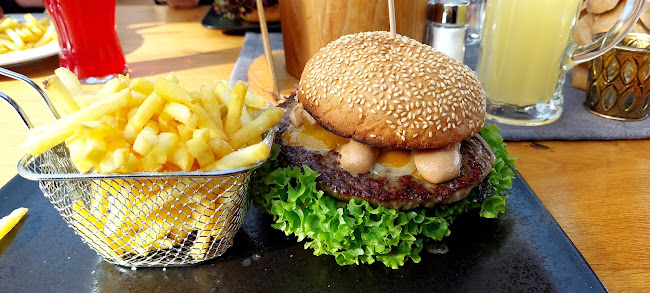 Lena-Alm - Gastronomie und Hotellerie