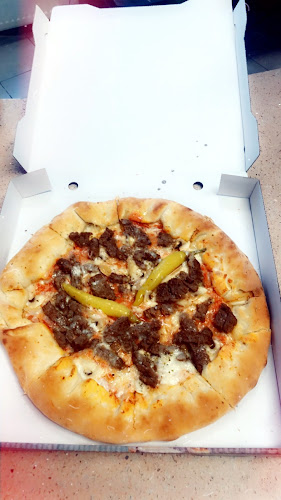 Pizza Lucia - Gastronomie und Hotellerie