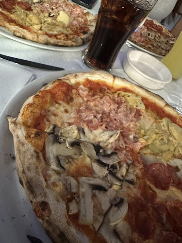 Comentarii opinii despre Ristorante Pizzeria Pomodoro Rosso Lustenau