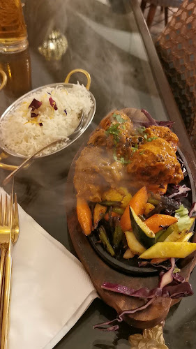 Opinii despre Indisches Restaurant Guru Braunau în Braunau am Inn - Gastronomie und Hotellerie