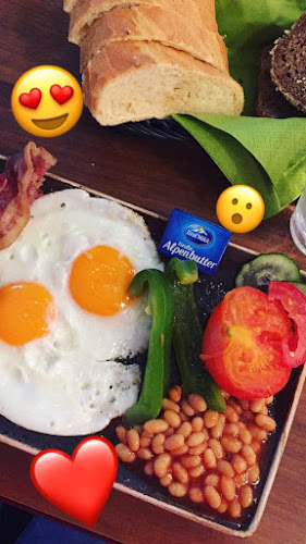 Opinii despre Breakfast Club în Innsbruck - Gastronomie und Hotellerie