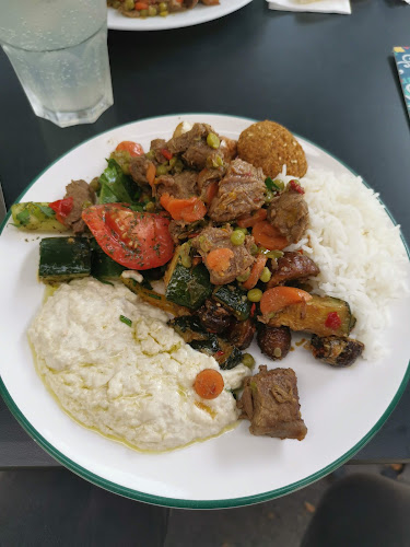 Habibi & Hawara Seestadt - Gastronomie und Hotellerie