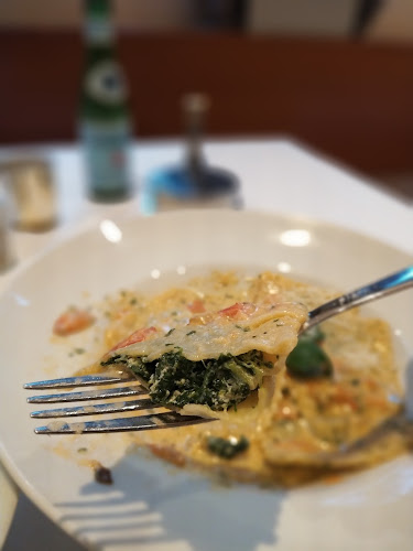 Opinii despre Pizzeria Toscana în Salzburg - Gastronomie und Hotellerie