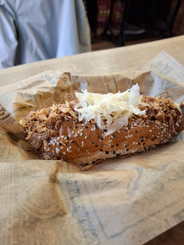 Opinii despre Vienna Sausage în Wien - Gastronomie und Hotellerie