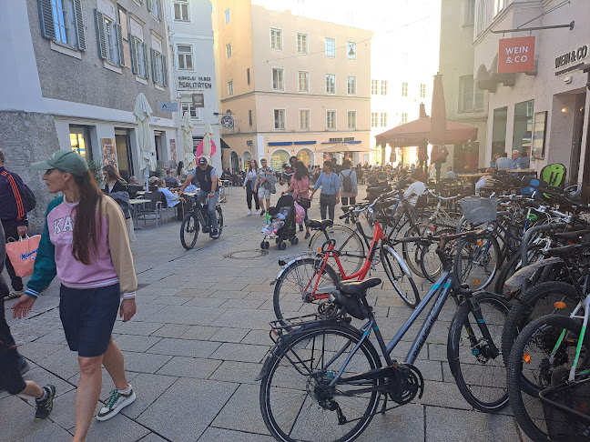 WEIN & CO Salzburg Platzl – Weinbar & Shop - Salzburg