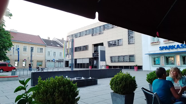 Zeitlos Schirmbar Rathausplatz - Gastronomie und Hotellerie