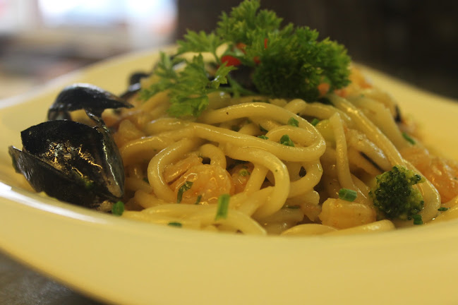 Opinii despre DORFWIRT Fischlham în Fischlham - Gastronomie und Hotellerie