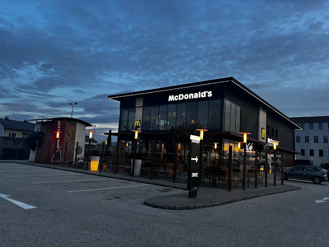 Opinii despre McDonald's Traun în Traun - Gastronomie und Hotellerie
