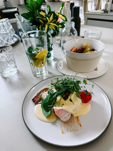 Comentarii opinii despre 220GRAD Rupertinum