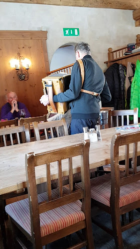 Opinii despre Kitzalm 30/31 blaue piste (aix + spareribs) în Kirchberg in Tirol - Gastronomie und Hotellerie