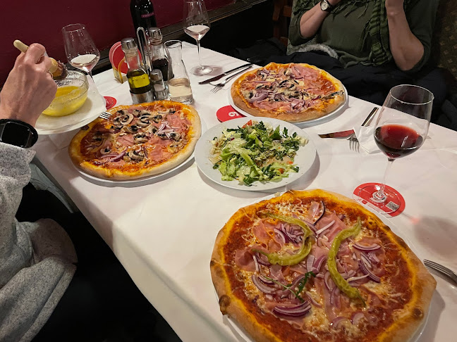 Opinii despre Pizzeria Valentino Restaurant în Wien - Gastronomie und Hotellerie