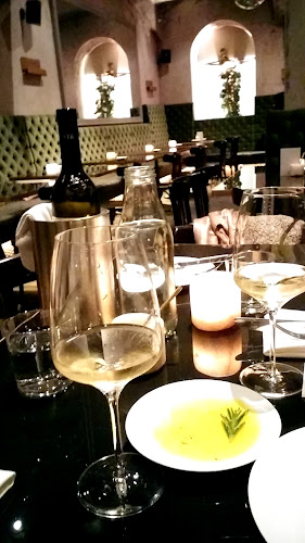 THELL | Restaurant & Bar - Gastronomie und Hotellerie