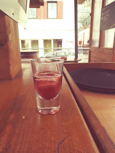 Opinii despre Castle Bar Après-Ski în Zell am See - Gastronomie und Hotellerie