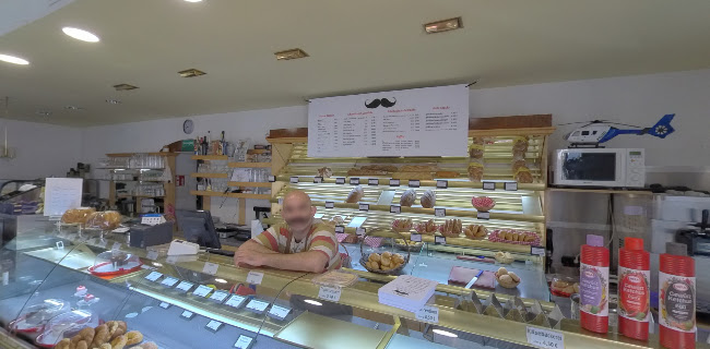 Laleh & Aschaa's Café- Bäckerei- Imbiss (ehemaliger Linsbichler) - Gastronomie und Hotellerie