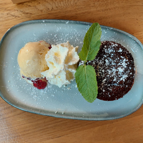 Julius-Tandler-Platz 7, 1090 Wien