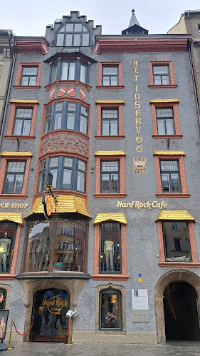 Comentarii opinii despre Hard Rock Cafe