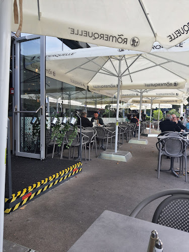 Türkis Restaurant Donau Zentrum