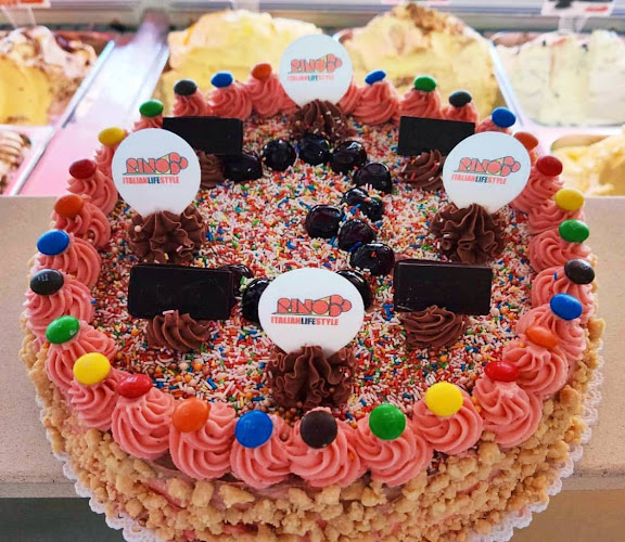 Eisdiele by Rino Wolkersdorf - Wolkersdorf im Weinviertel