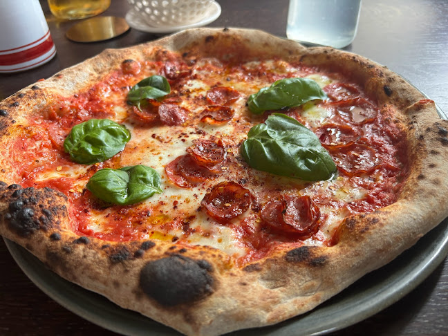 Via Toledo Enopizzeria - Gastronomie und Hotellerie