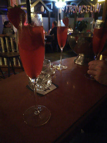 Opinii despre SZENE PUB Claudia Prünster în Kundl - Gastronomie und Hotellerie