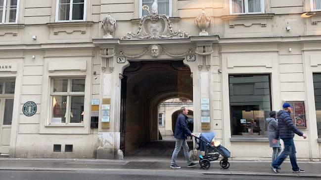 Café Diglas im Schottenstift - Wien