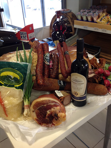 Oros Delikatessen Ungarisch-rumänische Spezialitäten - Gastronomie und Hotellerie