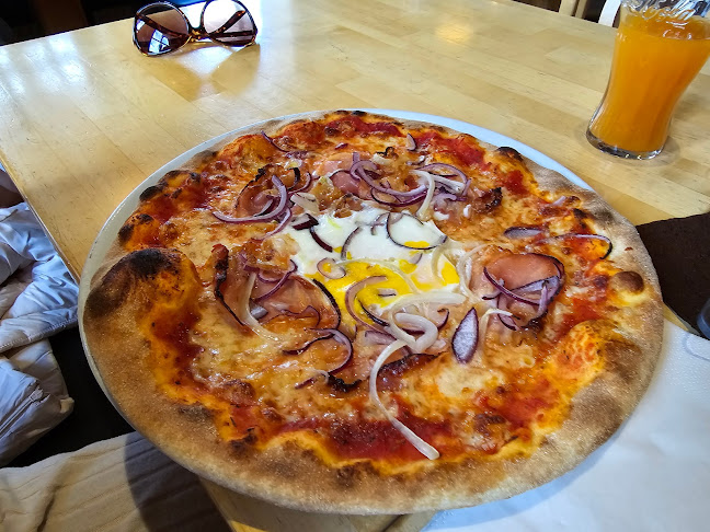 Opinii despre Pizzeria Marco în Oberndorf in Tirol - Gastronomie und Hotellerie