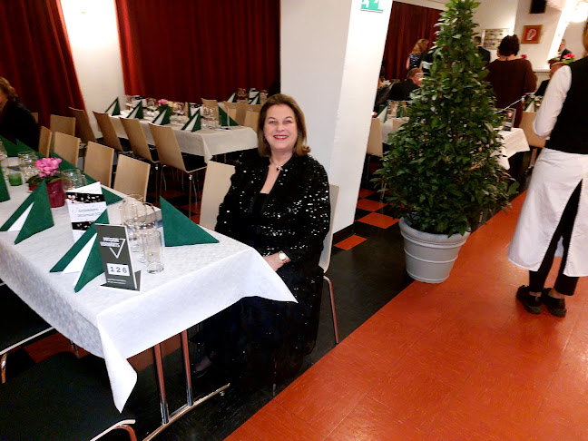 Opinii despre Standort Kasino Schwarzenbergkaserne în Schwarzenbergkaserne - Gastronomie und Hotellerie