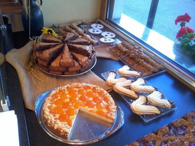 Comentarii opinii despre Bäckerei Holzmayr