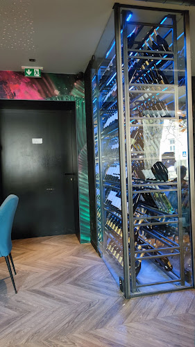 ROKO Restaurant - Gastronomie und Hotellerie