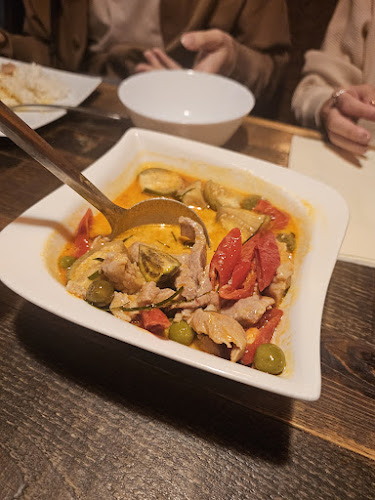 Comentarii opinii despre Aroi Thai Restaurant