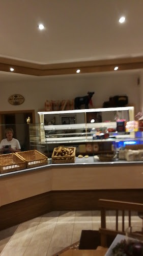 Opinii despre Kurt Fischer în St. Georgen im Attergau - Gastronomie und Hotellerie