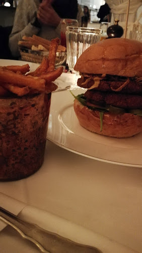 Salon Marie - Gastronomie und Hotellerie