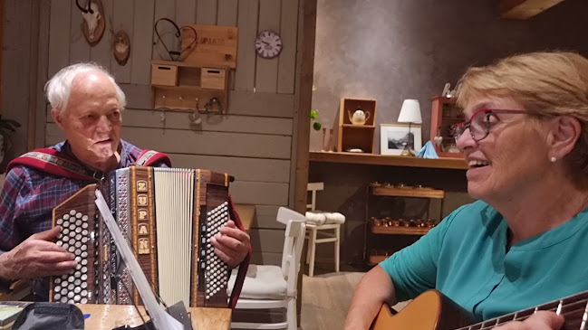 Opinii despre Cafe-Restaurant Liftstüberl în Kufstein - Gastronomie und Hotellerie