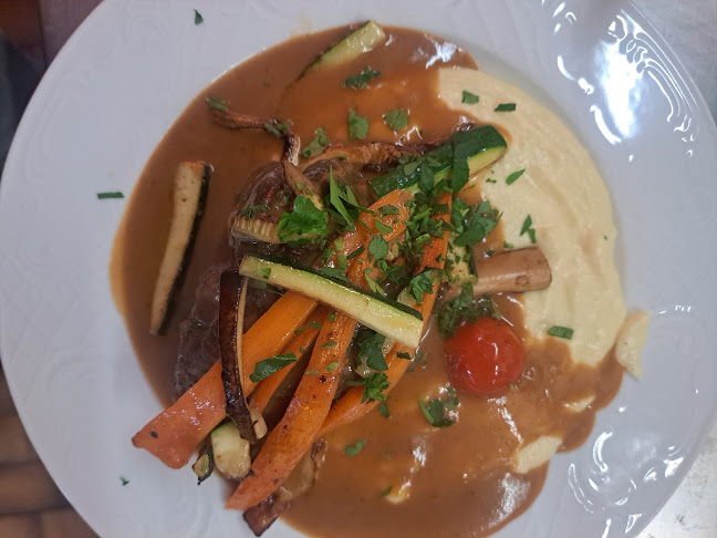 Wirtshaus Zum goldenen Hahn - Gastronomie und Hotellerie