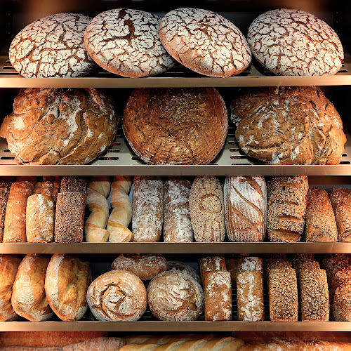 Bäckerei-Café Resch&Frisch Mühlkreisbahnhof - Gastronomie und Hotellerie