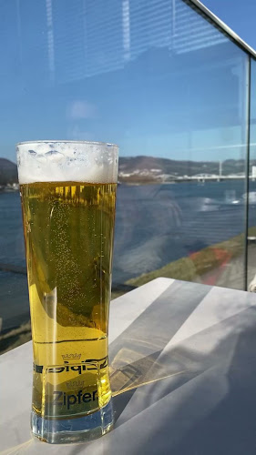 Lentos Cafe-Bar-Restaurant - Gastronomie und Hotellerie