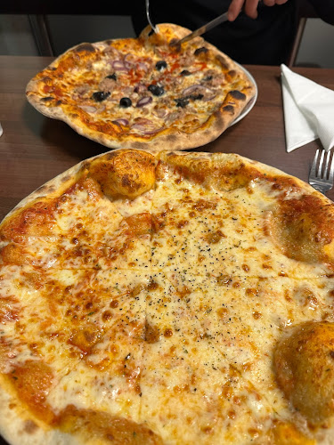 Opinii despre Kebap Lomero în Landeck - Gastronomie und Hotellerie