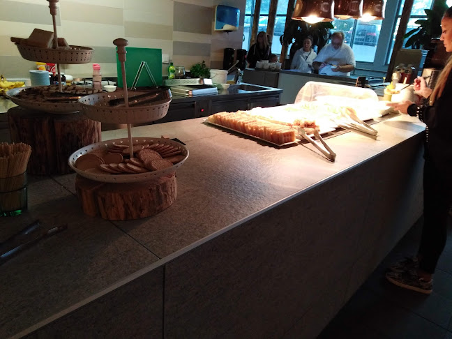 Opinii despre Watertuin World Kitchen în Wien - Gastronomie und Hotellerie