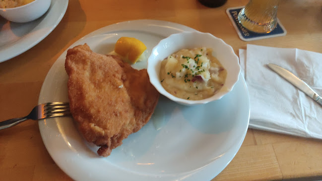 The Golden Harp - Irish Pub Simmering