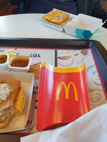 Opinii despre McDonald's Gleisdorf în Gleisdorf - Gastronomie und Hotellerie