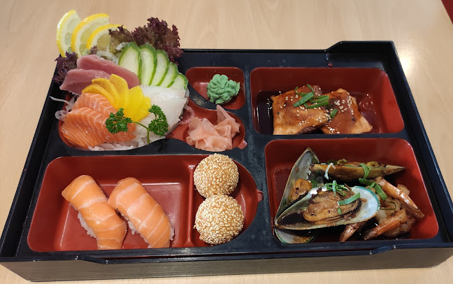 Hitomi - Gastronomie und Hotellerie