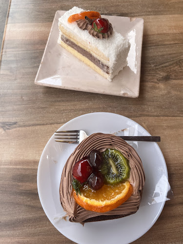 Opinii despre Nures Backshop în Wien - Gastronomie und Hotellerie